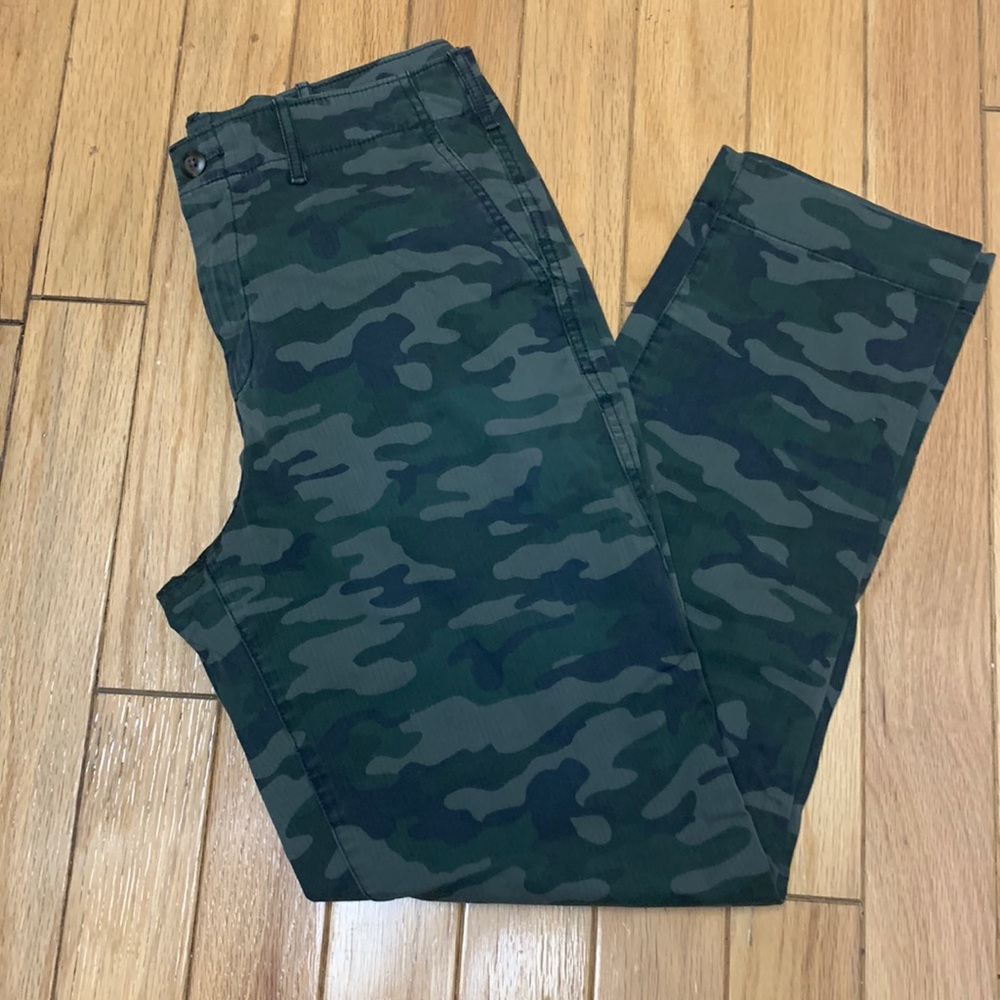 GAP High Rise Straight Leg Chino. Size 10T